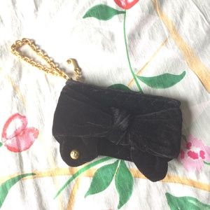 NWOT Juicy Couture Black Velvet Quilted Wristlet